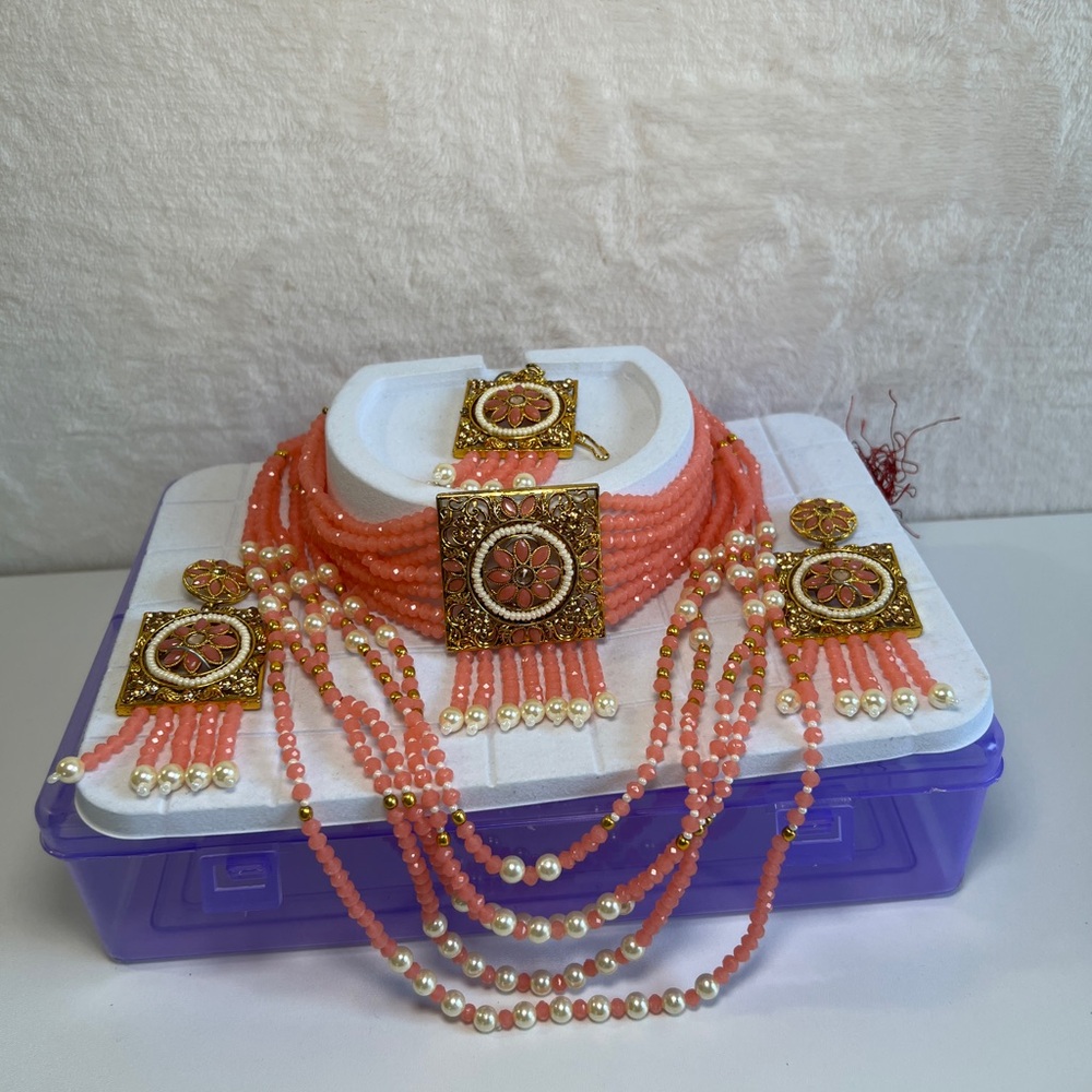 Elegant Gold and Pink Jewelry Set